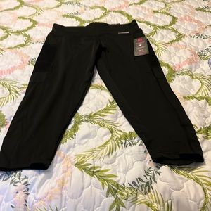 JGX Performance Capri Yoga Pants